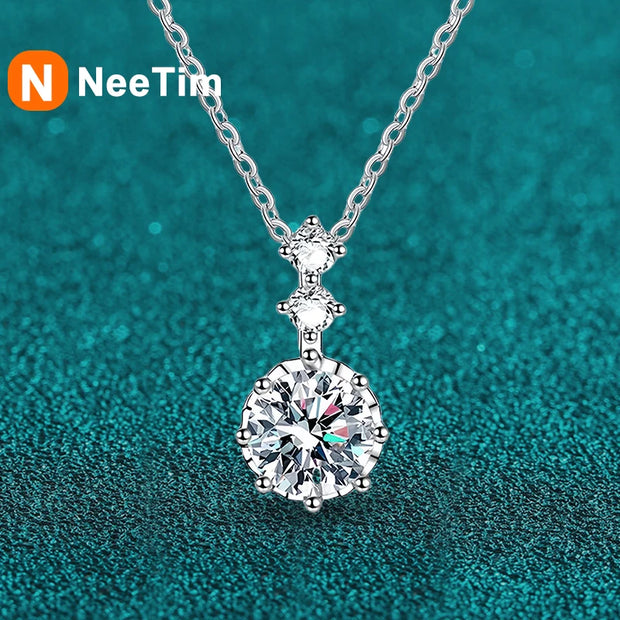 NeeTim 1ct 6.5mm D Color Moissanite Diamond Pendant Necklace 925 Sterling Sliver Neck Chain Necklaces with GRA Gift for Women