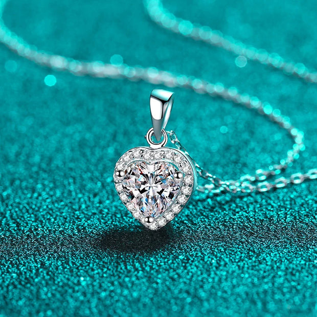 NeeTim 1ct Heart Shape Moissanite Pendant Necklace Sterling 925 Sterling Sliver Chain Plated 18k White Gold Necklace for Women