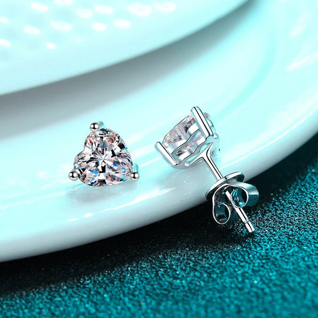 NeeTim 2ct D Color Moissanite Lab Diamond Heart Stud Earring For Women 925 Sterling Silver Wedding Engagement Ear Studs Jewelry