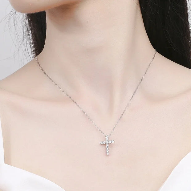 NeeTim 5mm D Color Moissanite Jesus Cross Pendant  for Women Men S925 Silver 18k White Gold Plated Necklace Wedding Jewelry Gift