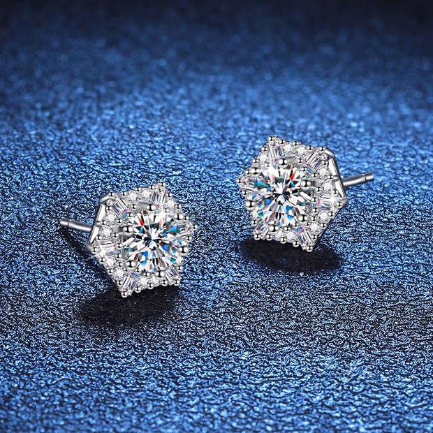 NeeTim 0.5ct 5mm Moissanite Earrings for Women S925 Sterling Silver Diamond Stud Earrings Wedding Party Gifts Jewelry for Girls